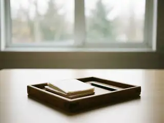 Garer les distractions – image de couverture de l’app, générée par IA